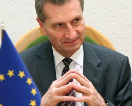 Günther Oettinger, Commissaire européen en charge du portefeuille Économie numérique et Société