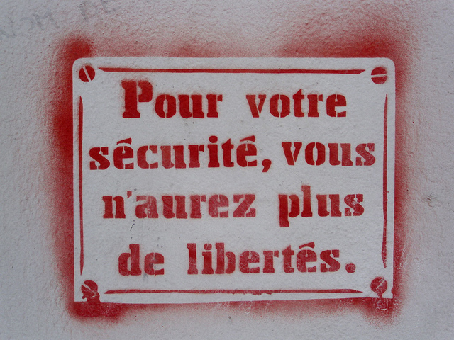 Attentats de Paris: ce qu’il faut savoir, ce qu’il ne faut pas oublier, ce dont il faut se méfier! Pour-votre-securite